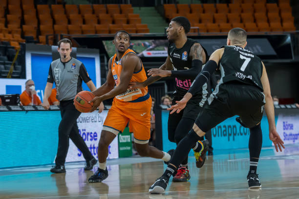 的非凡表现 的非凡表现