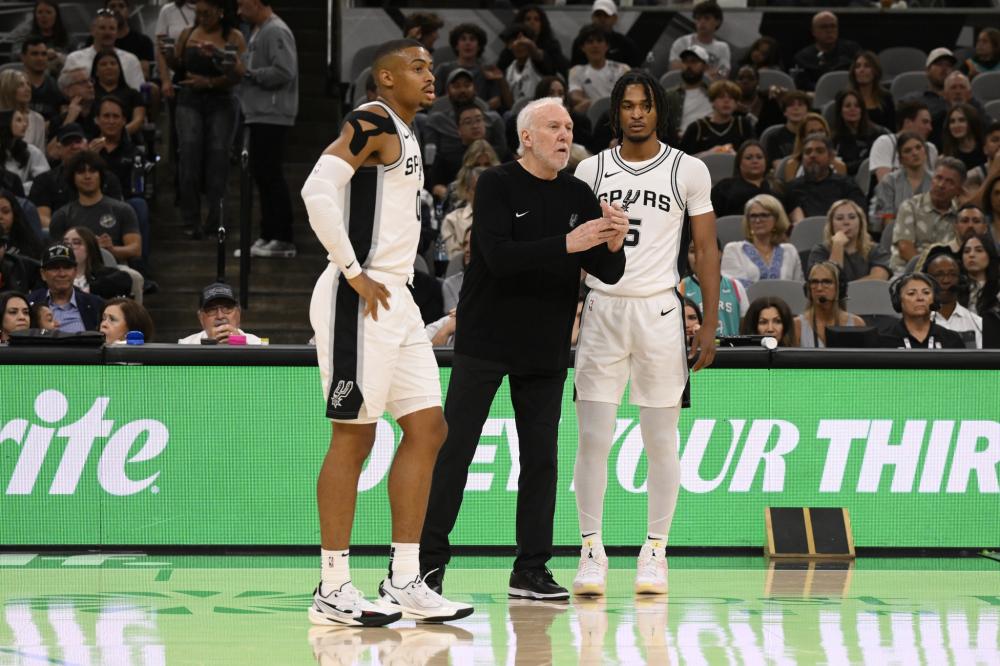 下手不留情!东契奇面对旧主首节轰14分 单挑前队友还“军训”浓眉