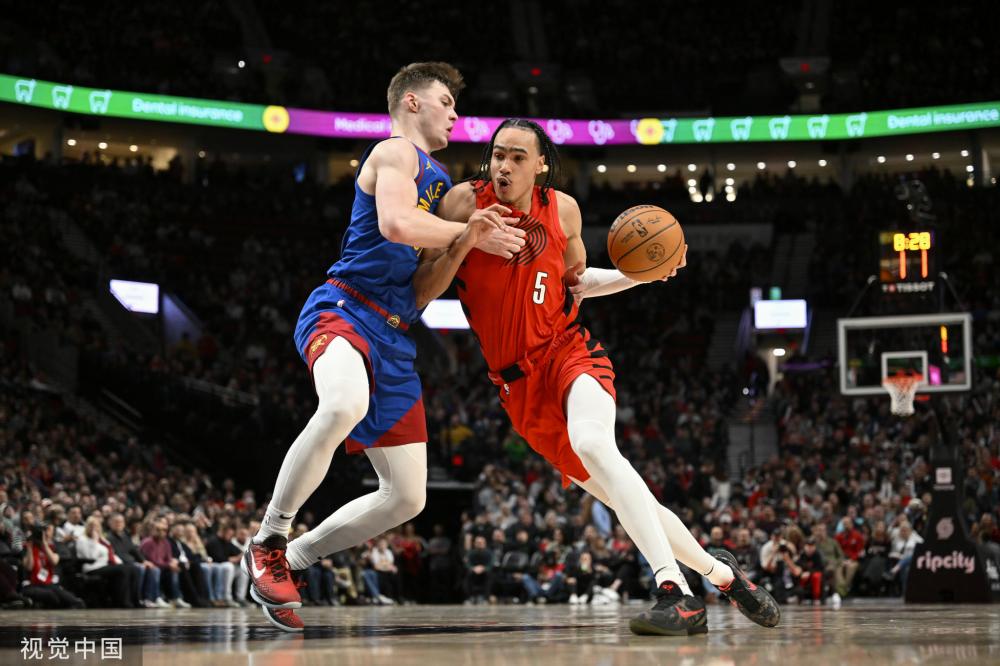 体育法甲:巴黎圣日耳曼2-1逆转图卢兹 领跑积分榜