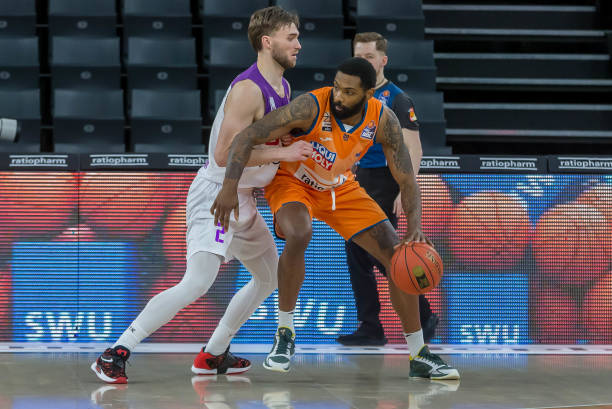 仅能保障她 仅能保障她