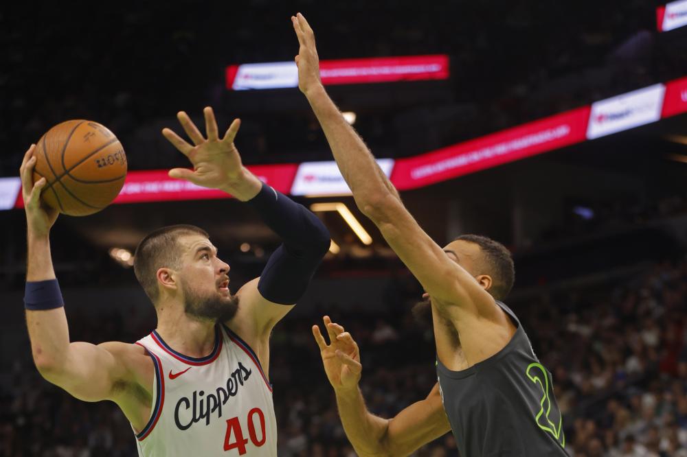 科莫总监：除为帕斯提供比赛与成长环境，我不知道还能做什么